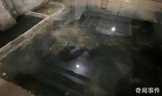 上海一飯店偷倒垃圾后砌墻致整樓惡臭 垃圾山高1米6左右