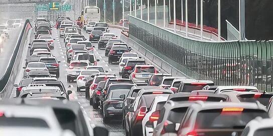 上海虹橋火車站一女子墜樓 警方回應稱此事還在了解處理