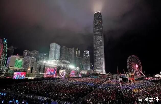 周杰倫演唱會(huì)外發(fā)生搶劫案 搶走兩張周杰倫演唱會(huì)門票