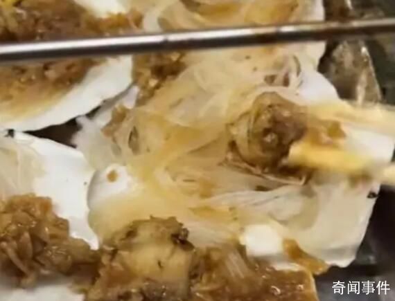 男子淄博吃燒烤吐槽扇貝肉指甲大 已有市場監(jiān)管局的人進(jìn)行核實處理