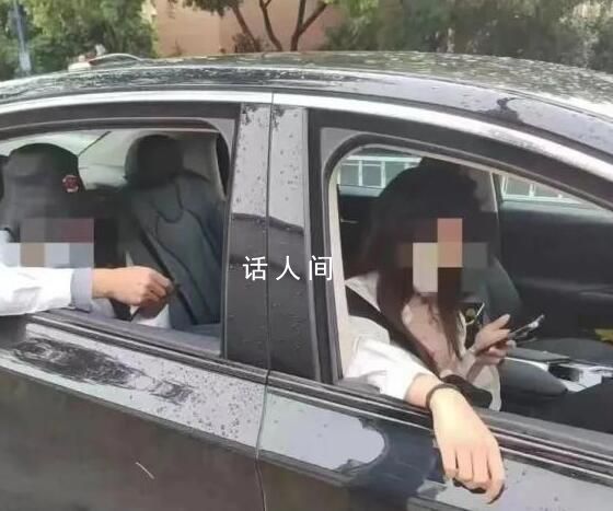 兩乘客賴網約車超24小時 司機發聲