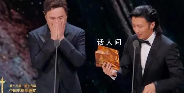 你猜為什么沈騰不讀頒獎(jiǎng)詞 腦子轉(zhuǎn)的太快了吧