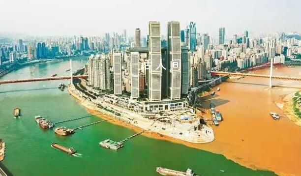 重慶兩江交匯現鴛鴦鍋奇觀 兩條江流的泥沙含量不一致