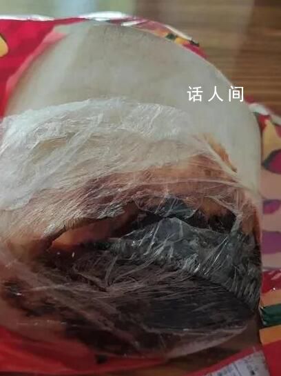 大潤發當天上架的椰子變質發黑 超市不能免責