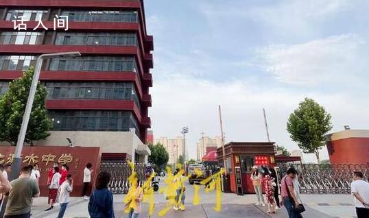 高考首日 衡水中學(xué)高考生6點(diǎn)跑操