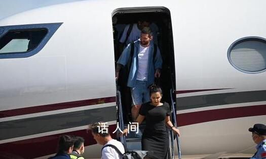 網曝梅西因帶錯護照滯留機場 絲毫沒有球王架子