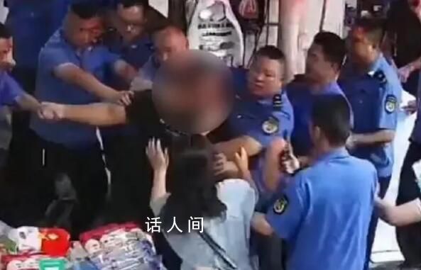 城管被指鎖喉拖拽執法 官方回應