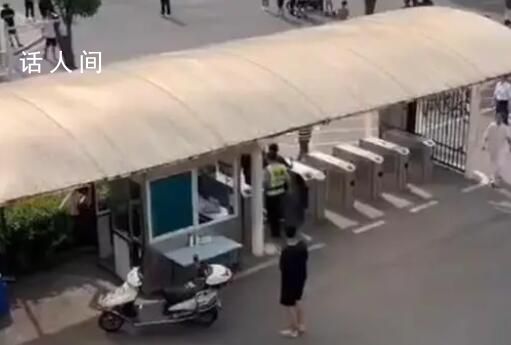 男生捅死室友?武漢商學(xué)院回應(yīng)