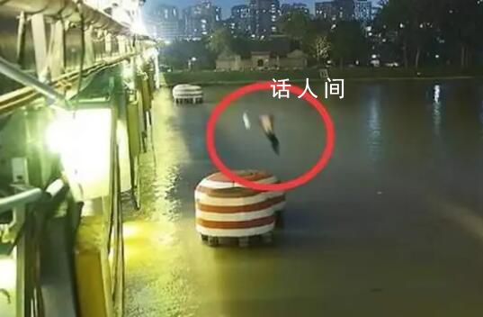 中學(xué)老師跳10多米高橋救輕生女 獲得了廣泛的稱贊