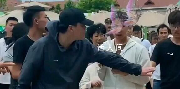 臺媒曝陳建州全裸騷擾S媽 引發了網友們的熱議