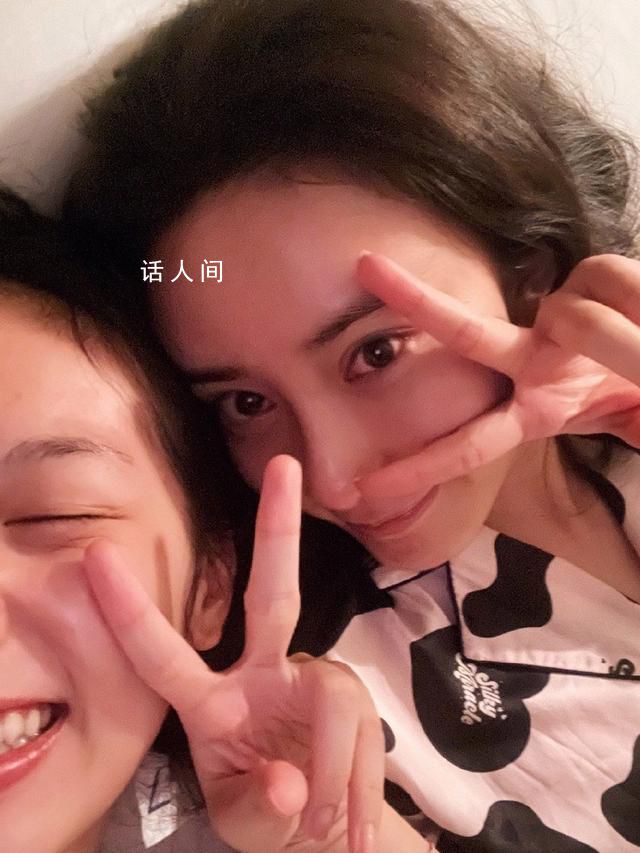 孟子義把周也哄睡后去打牌 讓不少觀眾感嘆她們的默契和可愛(ài)