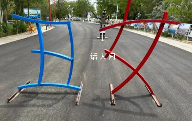 景區回應丑女文字雕塑被指辱女 這是一個互動項目