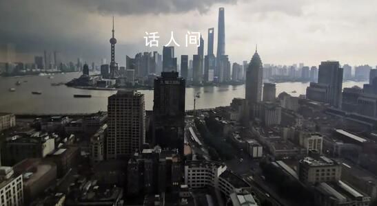 上海一體育場館因暴雨屋頂坍塌 目前場館已停業整頓