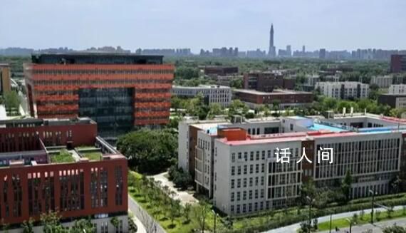 5歲哥哥把4歲妹妹推上公交后跑開 民警調取監控快速尋回