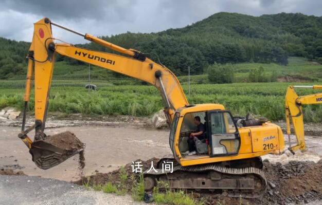 齊心協力重建自己的家園 全力搶通搶修基礎設施