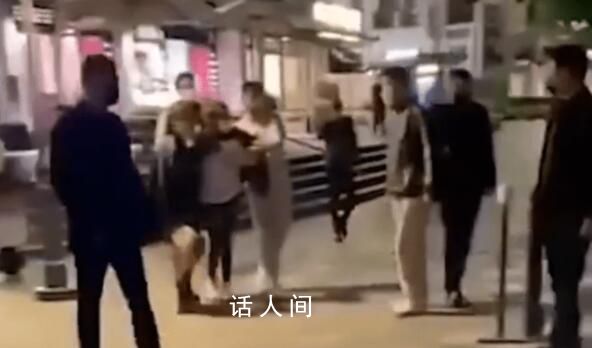 疑李玟好聲音摔倒離開畫面曝光 舞臺(tái)上表情痛苦