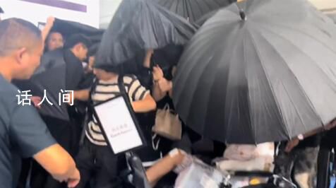 輪椅女子鬧展臺喊殺人了 保時捷回應