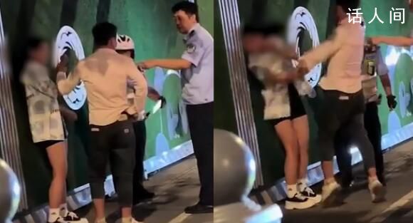 男子當(dāng)街對(duì)女子施暴被警察制服 網(wǎng)友紛紛呼吁嚴(yán)懲肇事者