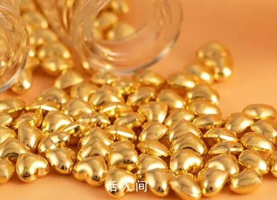 金店銷售發(fā)工資就攢金豆子 半年攢了十幾顆每克價格半年漲了近100