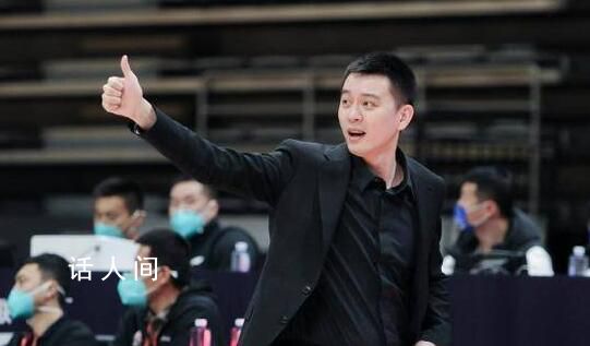 楊鳴下課后首度發(fā)聲 用視頻告別遼籃