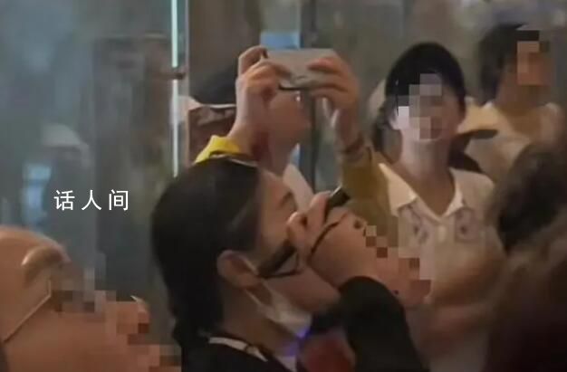 山西導游用激光筆照射佛像被投訴 導游的行為會破壞文物