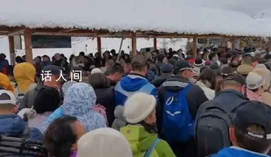 因降雪道路結冰 大量旅客滯留喀納斯