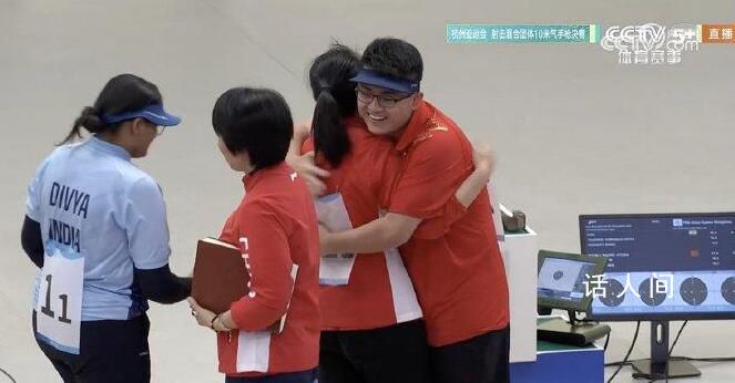 中國組合單手插兜再入1金 中國隊獲射擊混合團體10米氣手槍金牌