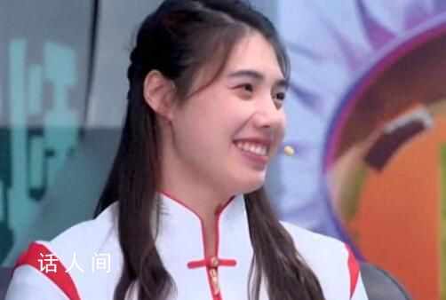 張雨霏原名叫冰清 其實跟水也沒什么區別