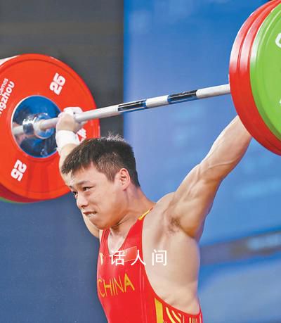 向拼搏致敬 為奮斗喝彩