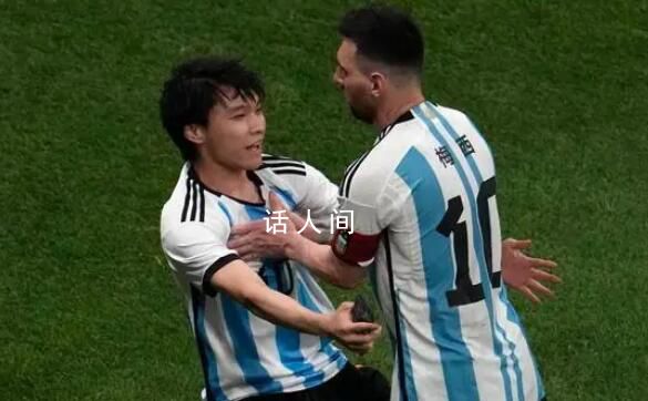 曝梅西將獲得第八座金球獎 下月來華踢球