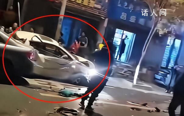 長春一公交失控連撞多車 司機暈倒