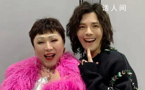 向太吐槽cos她的人衣服太low了 滿臉嫌棄與不屑