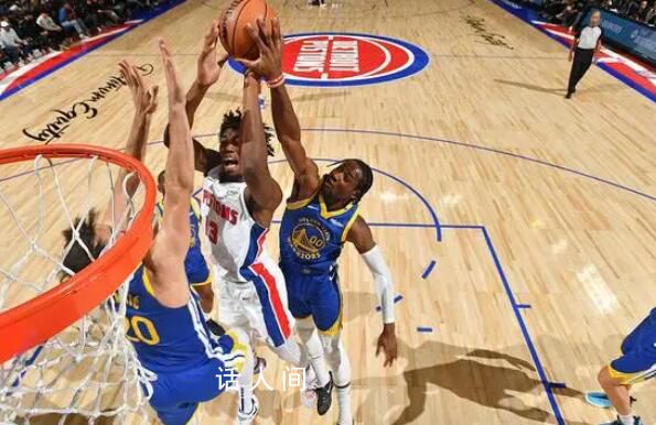 庫(kù)里7記三分砍34分 勇士擊敗活塞