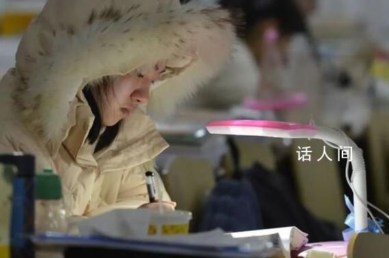 張雪峰成功預言考研人數下降 相比前兩年有所減少