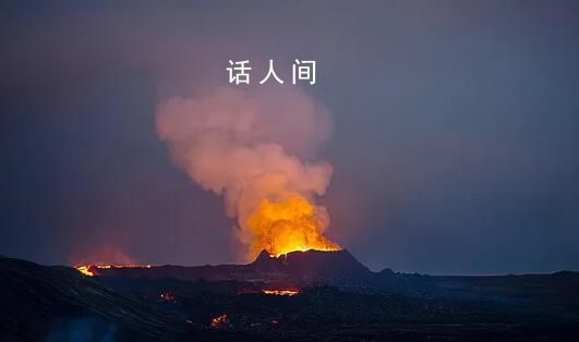 冰島為應對火山噴發考慮給熔巖注水 目前該鎮居民已被撤離