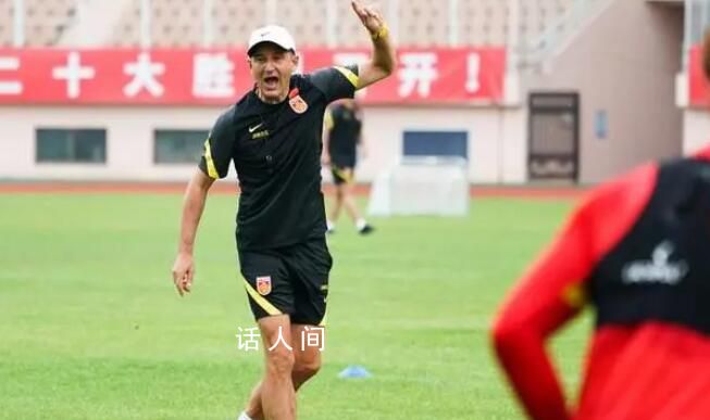 揚科維奇:小組出線目標不會變