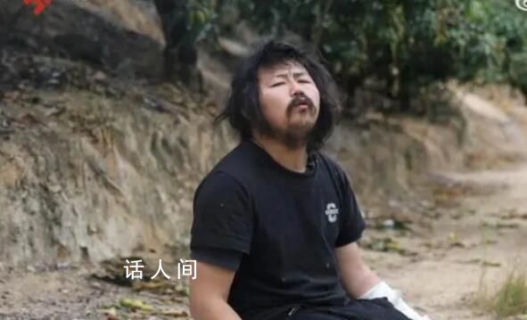 殘疾男子擺攤拾荒16年捐出百萬 拒絕直播帶貨