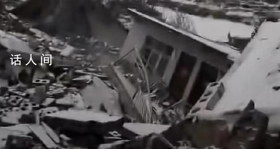 航拍云南山體滑坡:堆積體如瀑布傾瀉