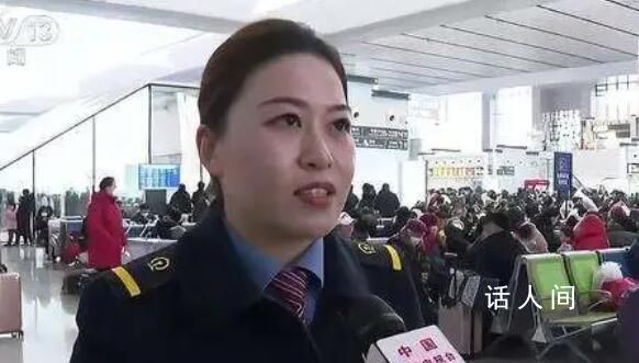 多趟高鐵停運(yùn)晚點(diǎn) 候車(chē)大廳擠滿人