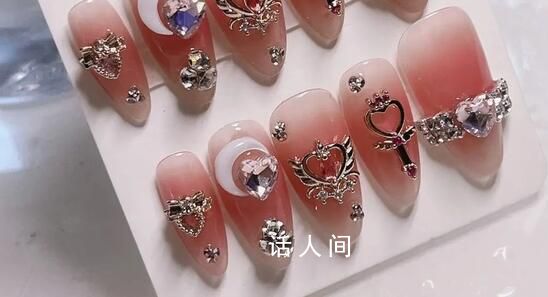 平替年貨穿戴甲 搜索次數同比增長292%