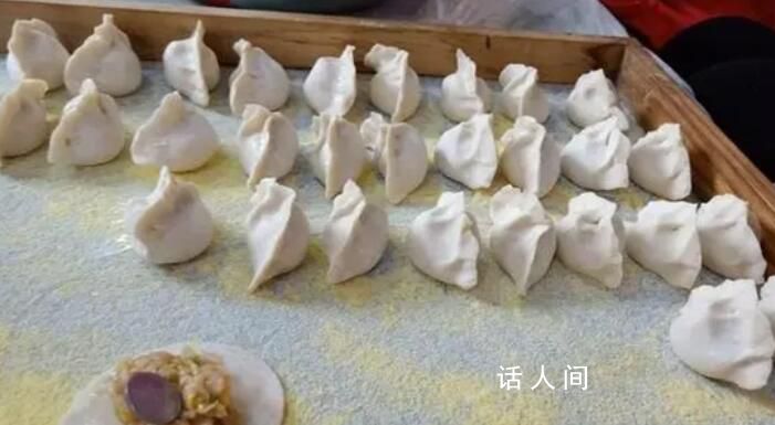 這餃子是硬幣餡的吧 老人調侃：過完年就給牙所送錢去了咯的牙生疼