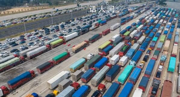 海口三港待渡車輛溢出路面 港口正全力疏運中