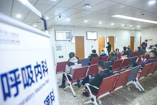 節(jié)后辦公室7個人里5個咳 網(wǎng)友:身邊不少親戚朋友都中招了