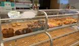 面包店的浪費(fèi)現(xiàn)象有多嚴(yán)重 稍微不好看就扔了