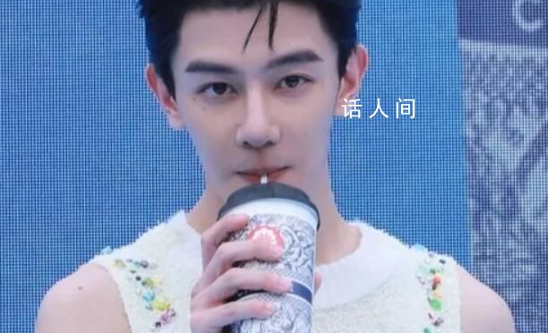 夏之光把霸王茶姬說成茶王霸姬 網友:翟瀟聞和夏之光都是同門師兄弟