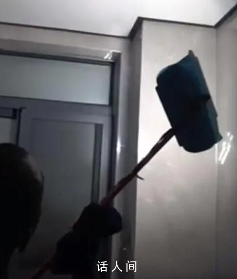 房東拿探照燈逐寸檢查索賠萬元 當地已經有多個部門介入調查處理