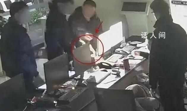 男子賣車收到10萬練功券 全部來自中國魔法銀行