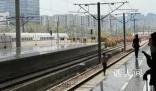 杭州東站一男子闖入動車軌道奔跑 已出警正調查