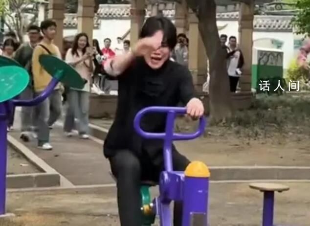 成都“迪士尼”附近居民稱被吵到崩潰 居民們紛紛抱怨被吵得無法安寧