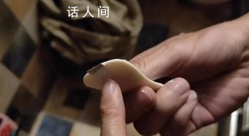 男子洗澡時(shí)發(fā)現(xiàn)舒膚佳香皂內(nèi)嵌刀片 差點(diǎn)被一刀封喉